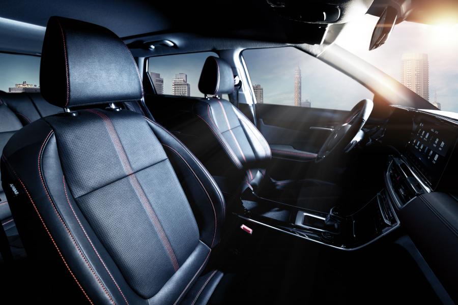Интерьер Kia KX3 (SP2c) 2019 года  (фото 7 из 19)